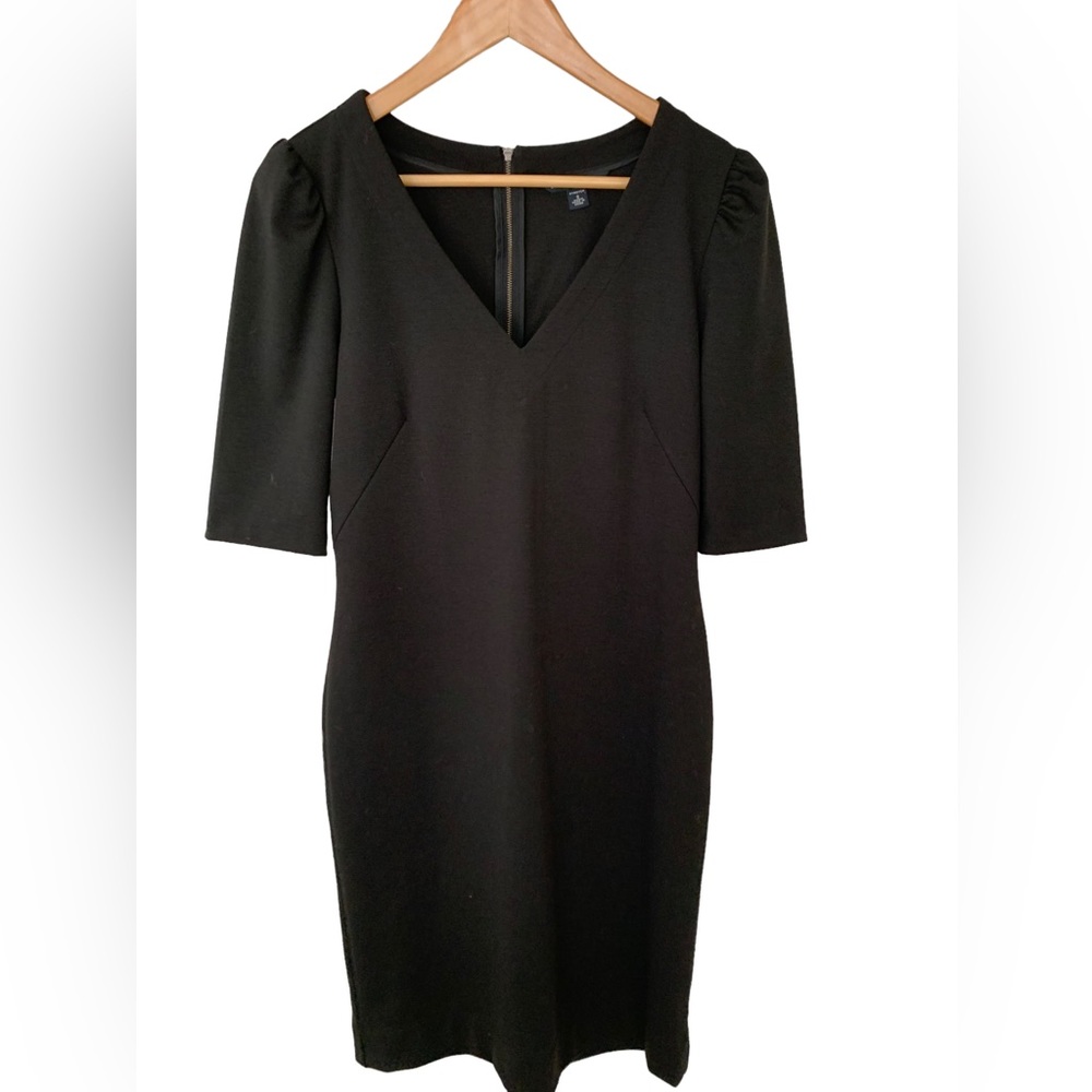 Banana Republic Classic V-Neck Black Short Sleeve Midi Dress Women’s Size 6
